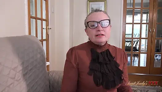 Auntjudysxxx - olgun orta yaşlı seksi öğretmeniniz Bayan Andrea Ann seni teşvik etmenin yeni bir yolunu buluyor