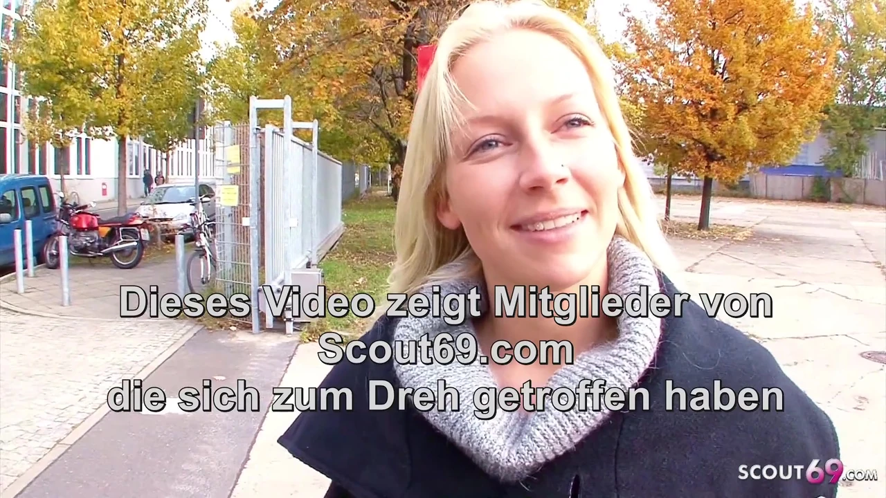 क्यूट जर्मन कॉलेज गर्ल उठाया और गड़बड़ पर कास्टिंग द्वारा बदसूरत आदमी