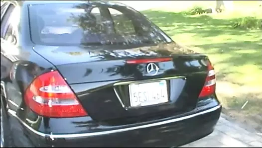 güzel göğüsleri ile seksi genç esmer açık havada delinir alır bir sıcak twinks alır