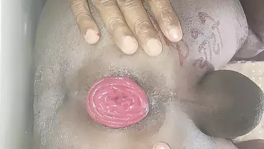 Oğlan götünü sikmek istiyor