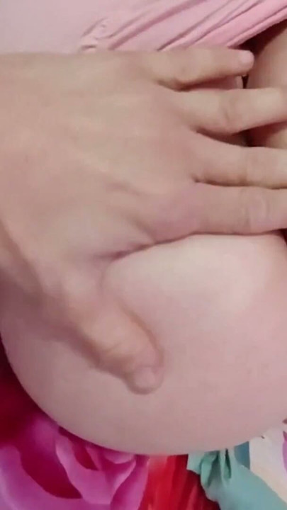 Üvey erkek kardeşim ve ben ziyarete vardık ve battaniyenin altında anal ve amımı yaladı | Klip 1