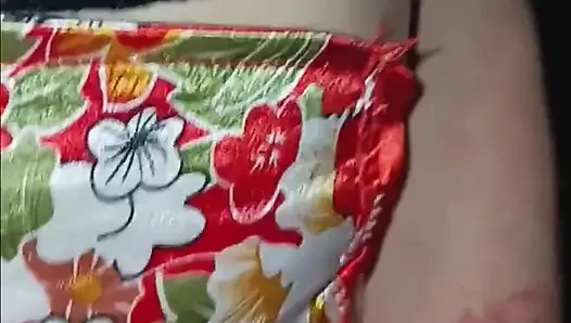 Maskeli evli fahişe tekrar emiyor