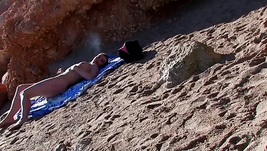 Onu plajdan çek ve evde sik