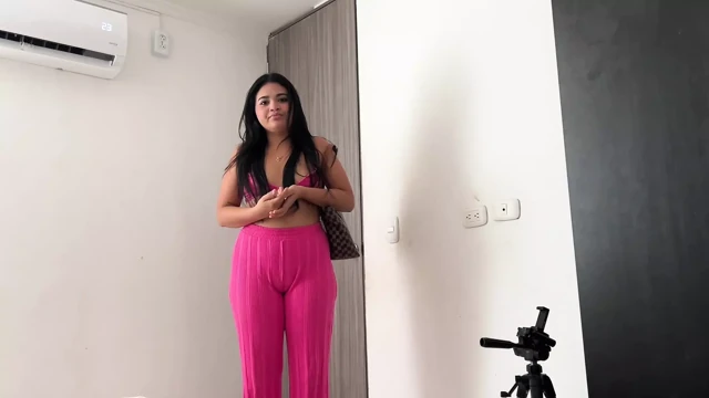 Üvey kız kardeş bir iyilik karşılığında seks teklif ediyor
