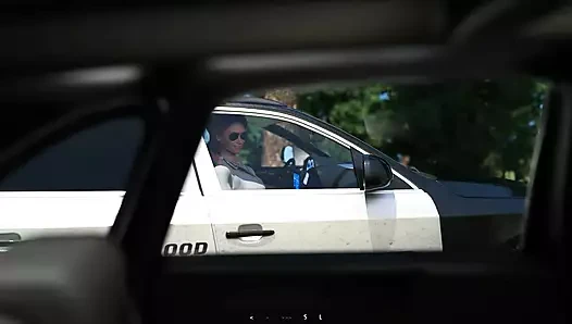 Yaz sıcağı - bölüm 6 - seksi memur polis serviste! Tarafından LoveSkySan69