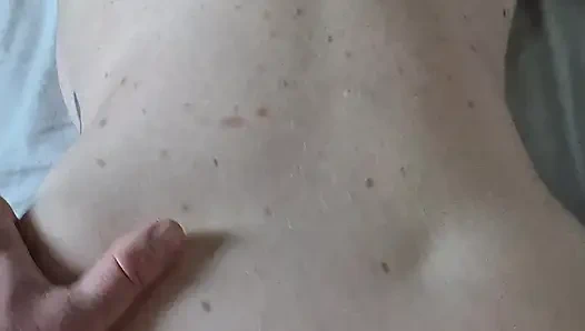 Karımı sert domaltarak sikiyorum