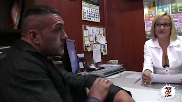 Leche 69, наивная секретарша