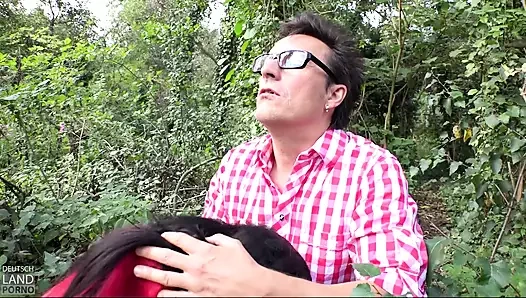 Jersey Red fotoğraf stüdyosunda kötü bir kıza dönüşüyor ....