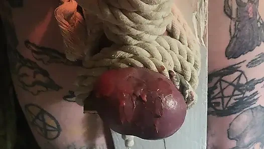 Goode kız mum ışığında kırbaçlıyor bölüm 2