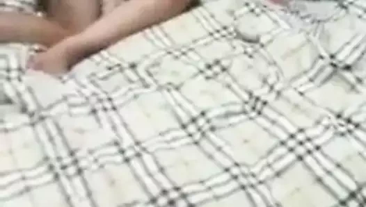 İsrailli adam bakire gibi sikikleri