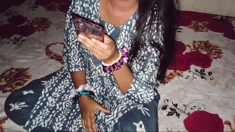 Chica india del pueblo apretado coño primera vez xxx video, india caliente hermosa chica de sexo casero completo en video bengalí audio