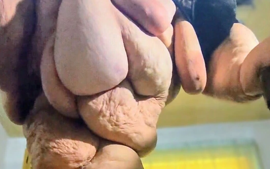 Sert patron sonunda fışkırtarak boşalıyor