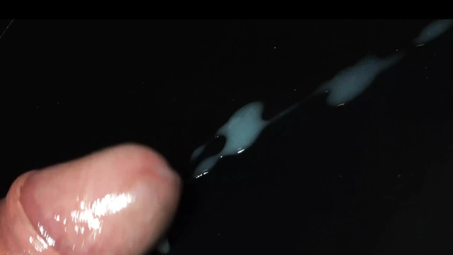 Çılgın ve korkunç bakış açısı aşırı yakın çekim büyük kırmızı mantar 13 mm boşalma 4k