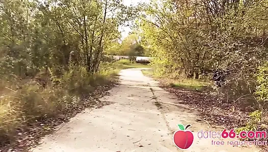 Sikiş çizmeli ateşli Tania Swank açık havada sikiliyor! (İngilizce)