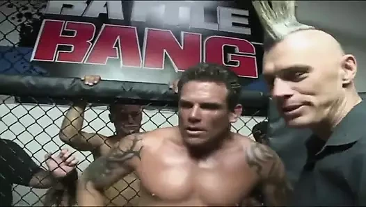 Kelly Divine uzun, ince ve herhangi bir adamın sikiştiği için şanslı olduğu bir sürtük