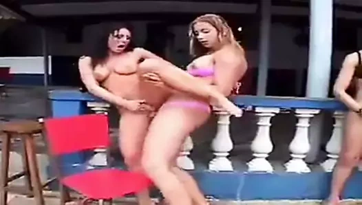 Mulher levando piroca de 100 travestis gostosas