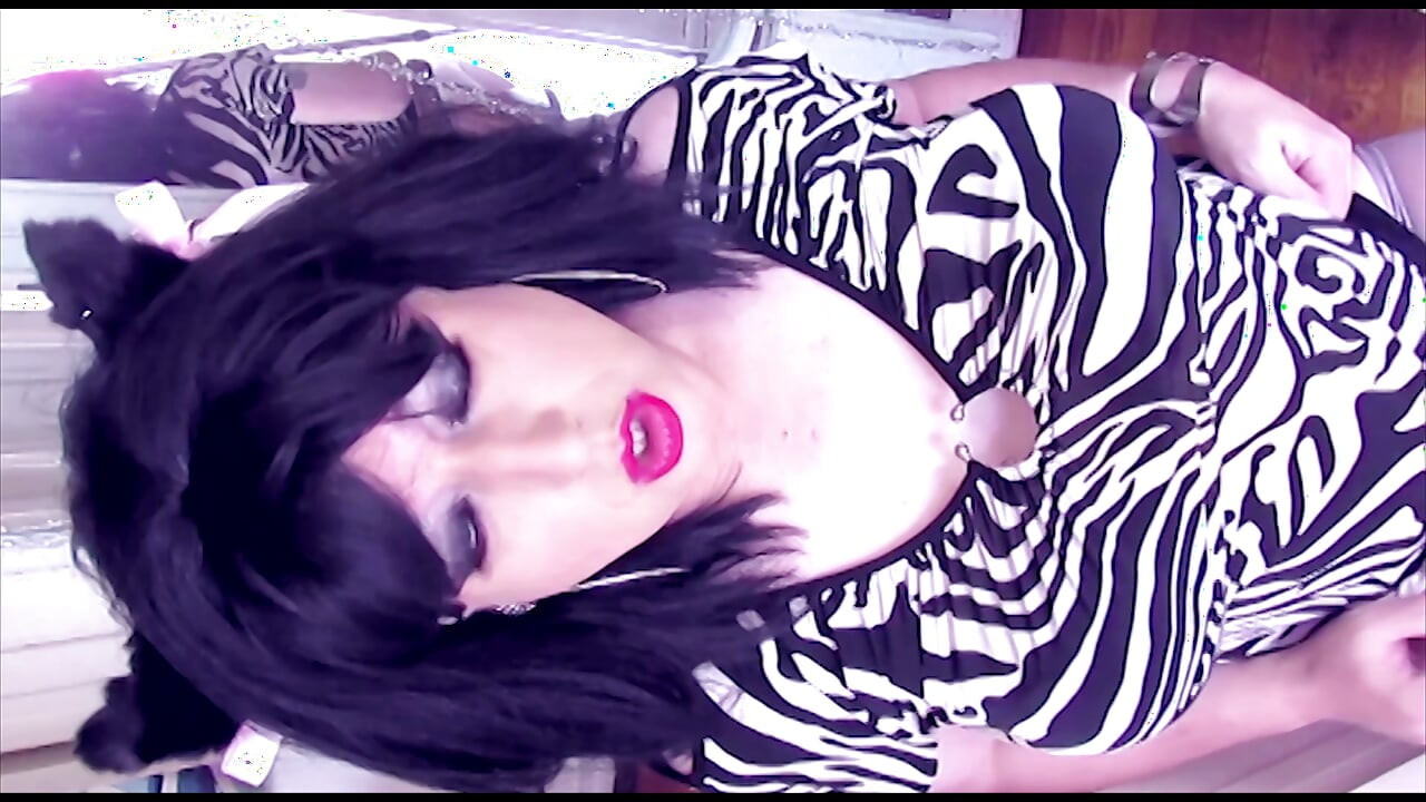 Kellystar518 FRISKY BIZNESS'te