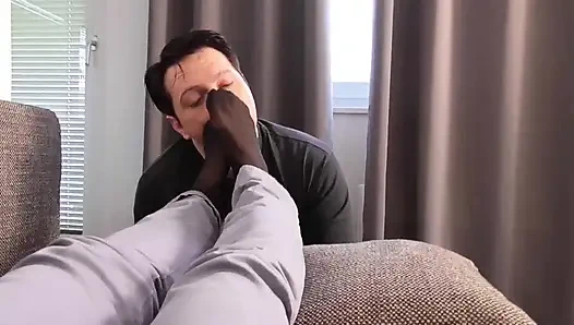 Sahibe Amrita'nın ayakları zorbalık kokuyor