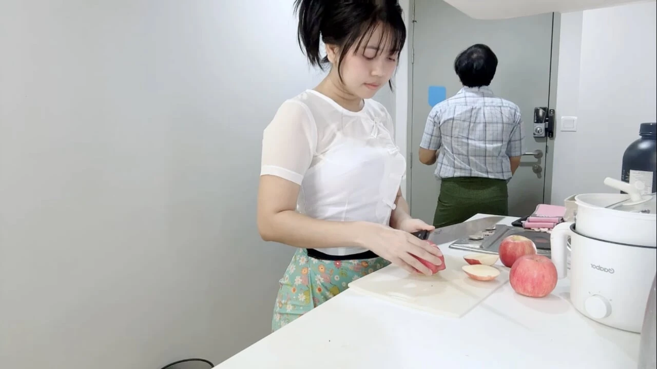 Premium Real Couple Creampie Fuck Homemade Hardcore Amateur Porn Feat Mya Mya (4K Ultra) - Singapore Special