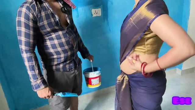 Painter Bhaiya Ka kamal -Dewaar paint krne ke bahane bhabhi ki chut chut mein apne lund se paint kar diya