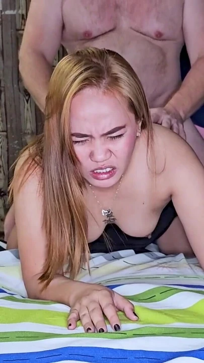 Trikepatrol güzel gözlü Asyalı orta yaşlı seksi kadın baştan çıkarılıyor | Klip 2