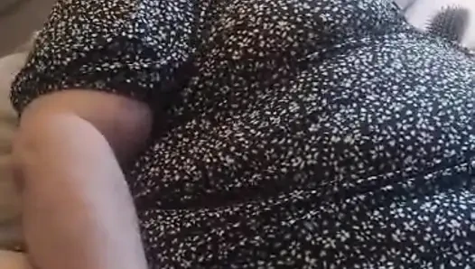Büyük bir dildoyla amımı sikiyorum