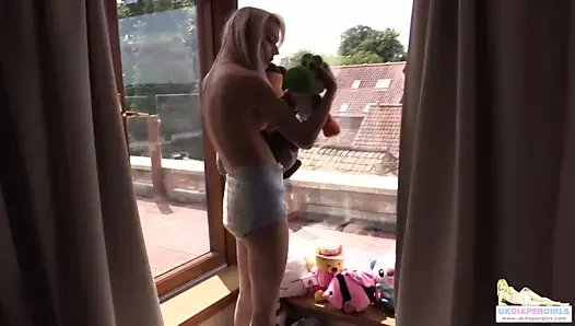 Chloe bezinin içinde çok şirin görünüyor