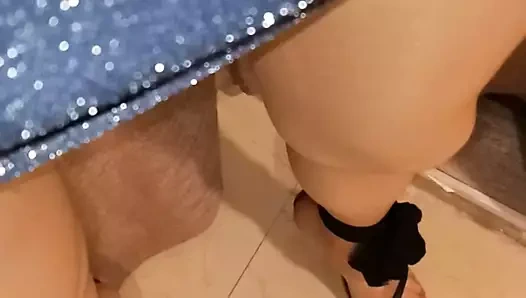 Külotlu çoraplı bacak