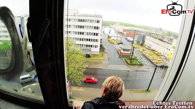 Alman deri milf kısa saçlı ghetto seks randevusu var