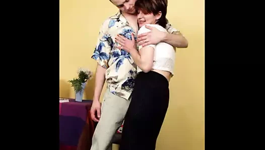 Fince altyazılı slayt gösterisi: adım anne christina 4