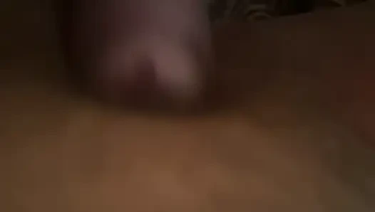 Şişman sıkı amcığıma dildo sokuyorum