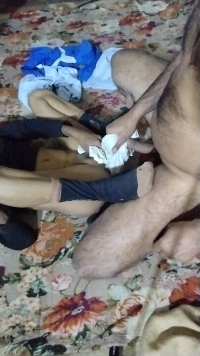 Üniversiteli kız arkadaş Saba Jan erkek arkadaşıyla sikişiyor