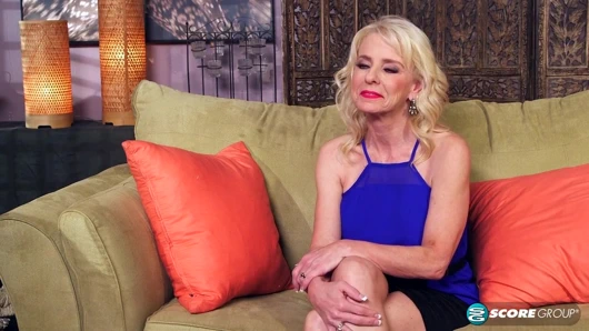 Cammille'in göt deliği için büyük zenci yarağı