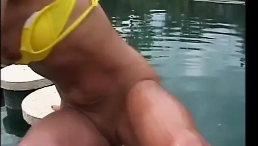 – Yıldızları görmeni sağlayacağım.