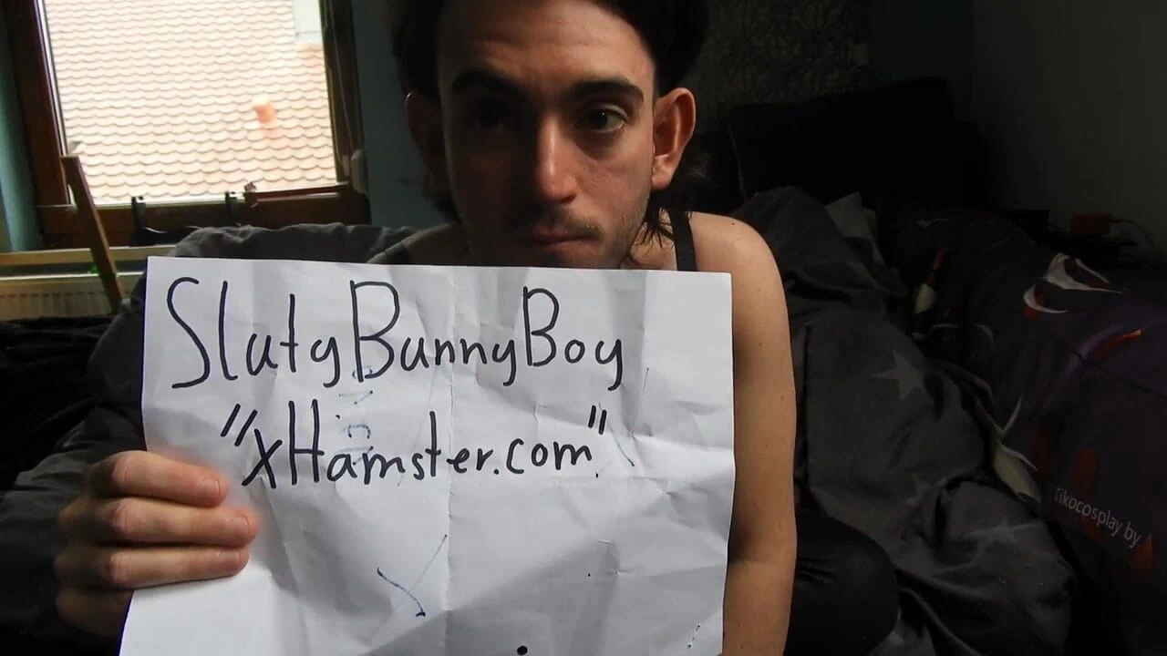SlutyBunnyBoy Giriş 1