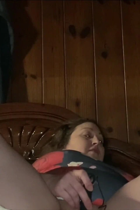 Kokan çoraplarıma boşal benimle