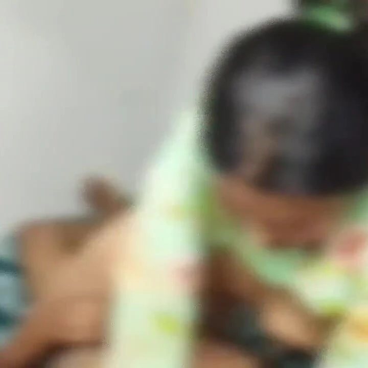 Morjenabb_desi eski ateşli evli kadın bangla ateşli çiftlerde domalarak sikişiyor viral video
