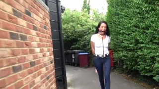 yürüyüş the sürtük içinde kamu