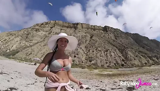 Rahyndee kamera arkasında james