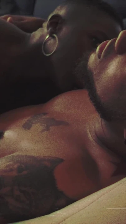 "Bir blaxploitation porno ft. moe rayna" dan muhteşem an