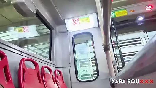 Metroda çok ateşli mastürbasyon yapıyorum