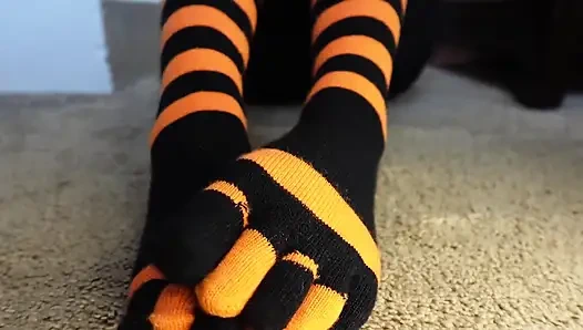 Tek kelime etmeden takıntılı