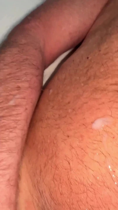 Baba (63) twink (19) ile mastürbasyon yapıyor ve boşalıyor | Klip 1
