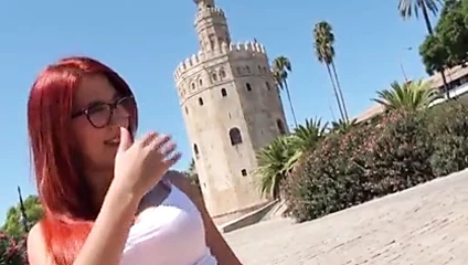 Evli milf bir otel odasında öğretmenini sikikleri