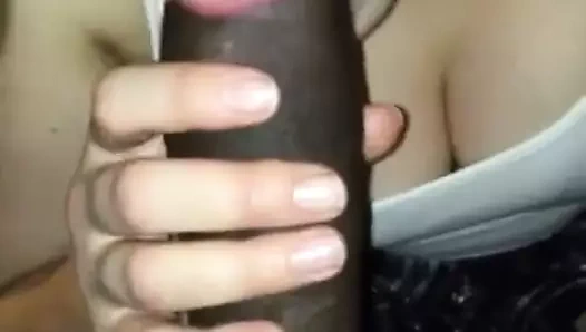 Gözlüklü busty kız hoş bbc