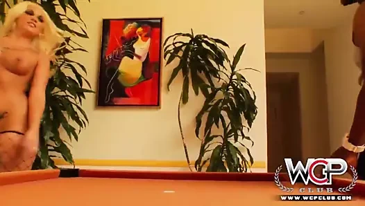 Wcp kulüp busty sarışın bebek becerdin tarafından bbc