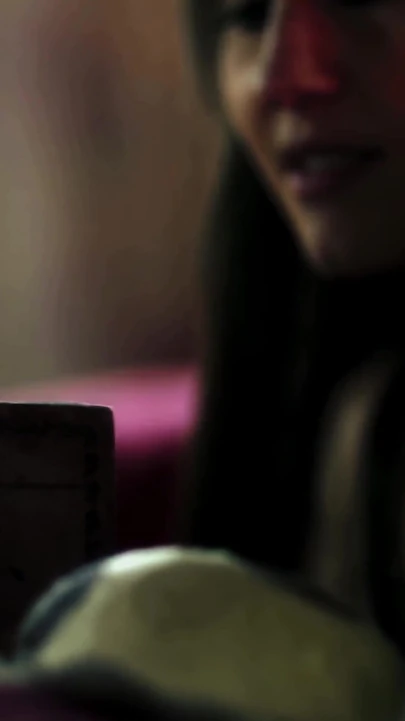 Jess West ve Tiffany Kingston deneyimli orta yaşlı seksi kadınlar