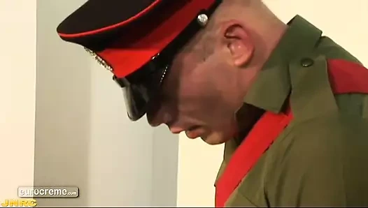 Eurocreme.com - genç acemiler sikiliyor