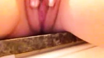 Yapma ona kedi fışkırtma için baba