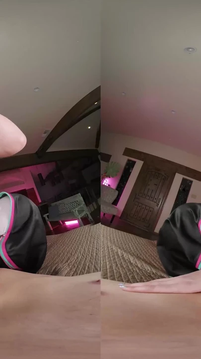 Волнующий момент из "VRCosplayx Jewelz Blu, как Juri уличного бойца делает все возможное, чтобы утолить ее безграничный секс"